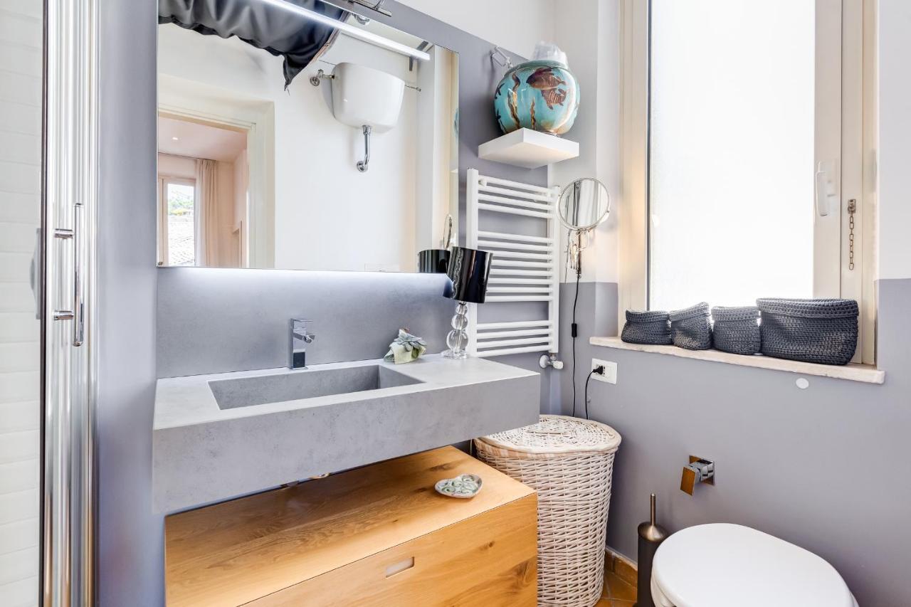 Colosseum Terrace Apartment روما المظهر الخارجي الصورة